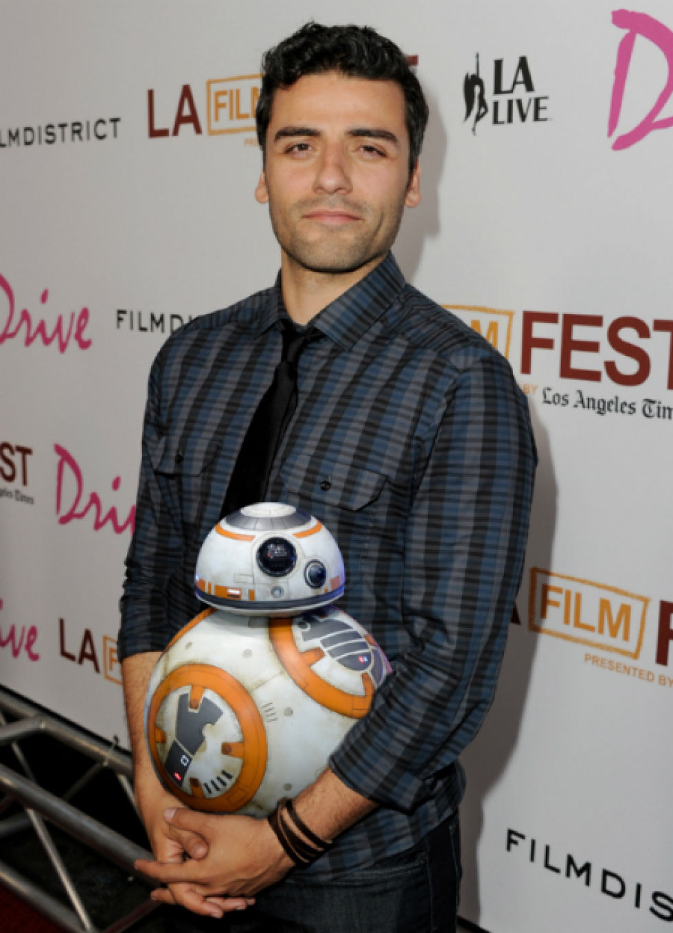 Chicos guapos con BB-8 de Star Wars