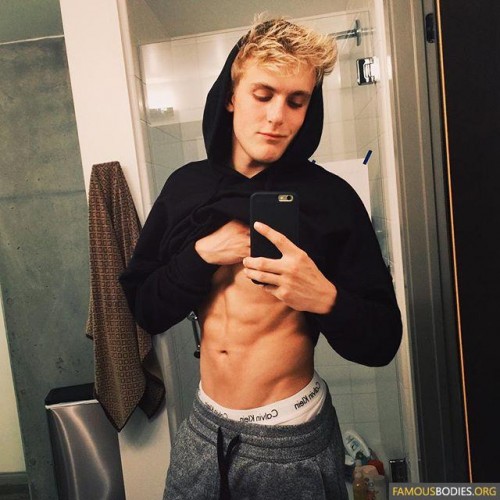 Jake Paul desnudo