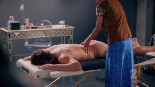 Josh Mckenzie desnudo