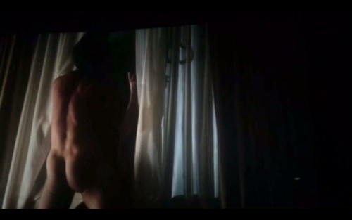 Sebastian Stan desnudo