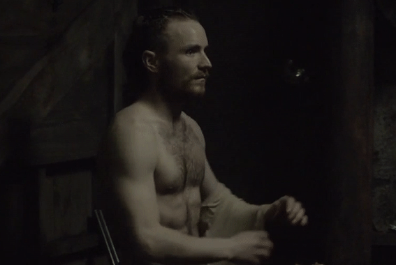 Martin McCann desnudo