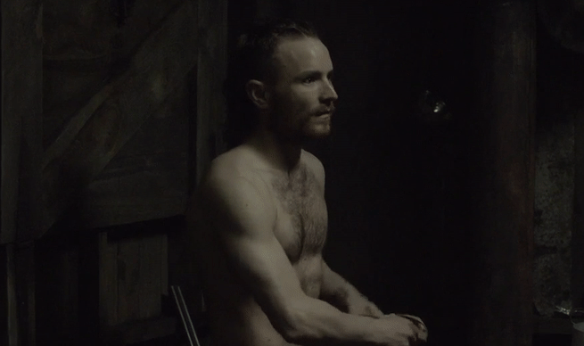 Martin McCann desnudo