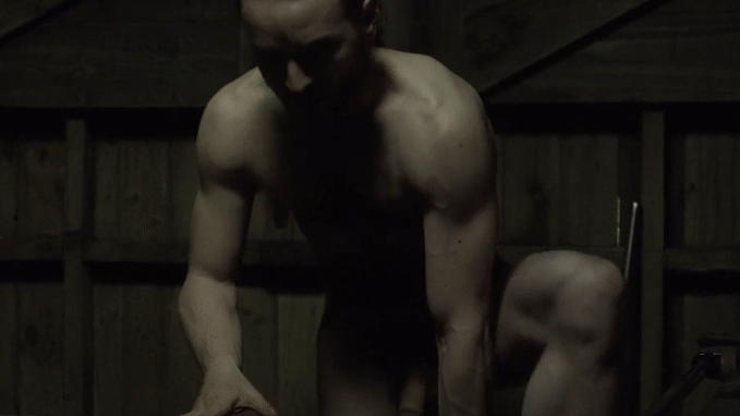 Martin McCann desnudo