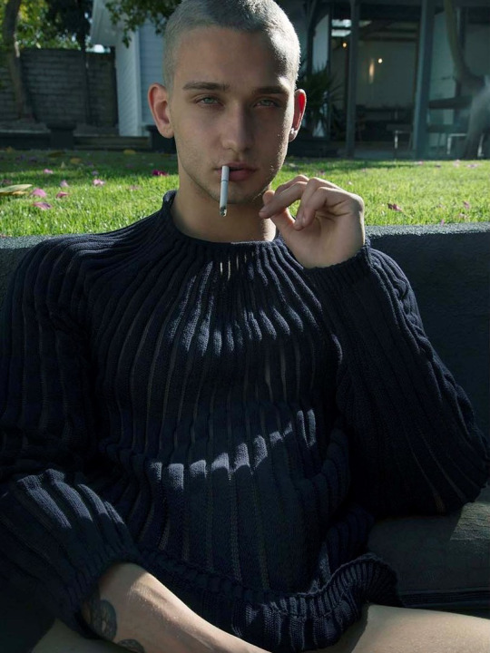 Cody Saintgnue desnudo