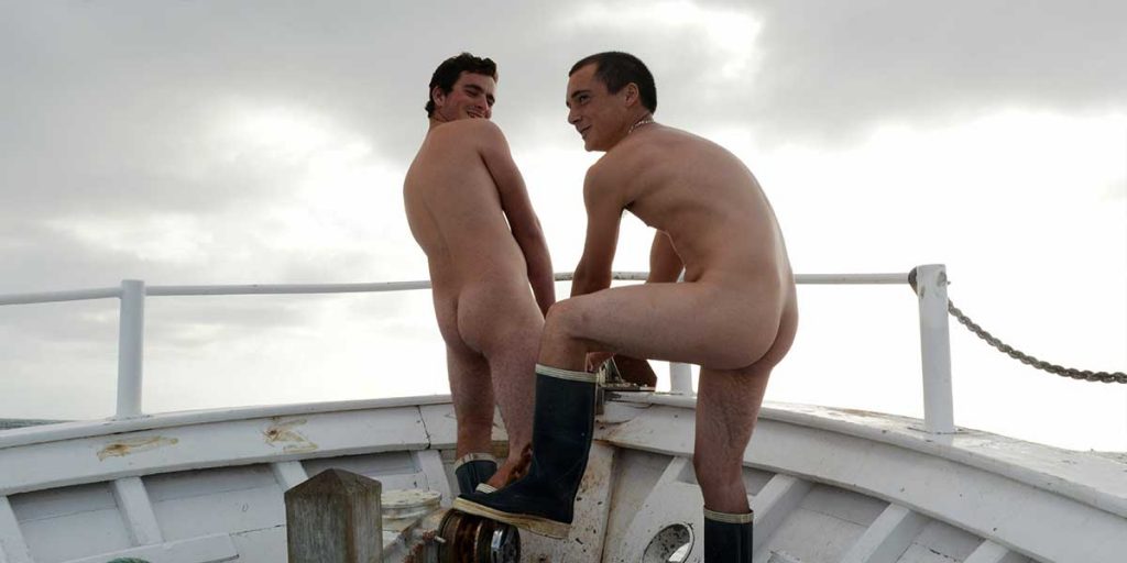 Pescadores desnudos en su calendario 2017