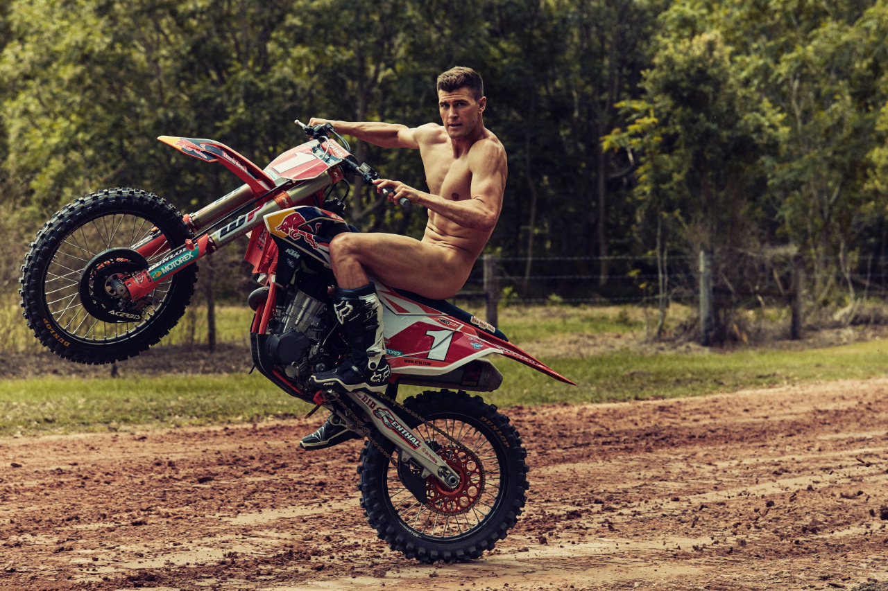 Ryan Dungey, desnudo