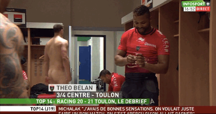 Jugadores de rugby desnudos