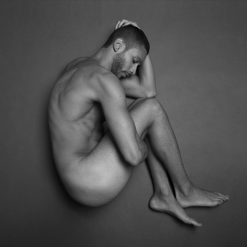 El modelo Sergio Acevedo desnudo