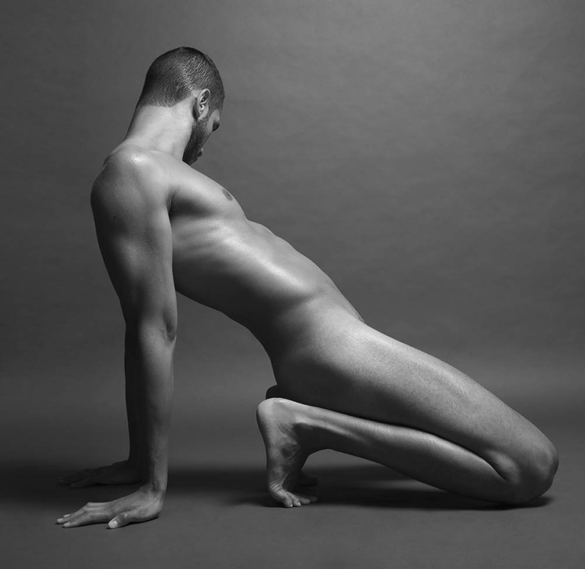 El modelo Sergio Acevedo desnudo