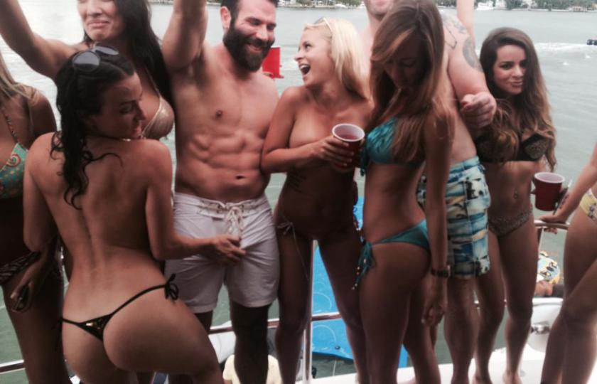 Dan Bilzerian desnudo