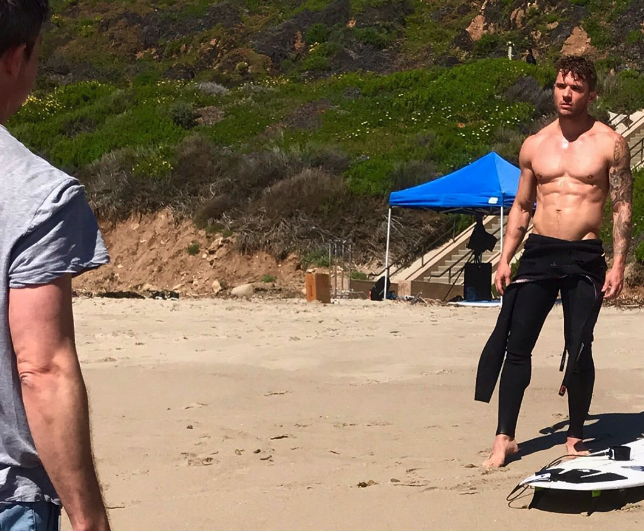 Ryan Phillippe desnudo en la playa