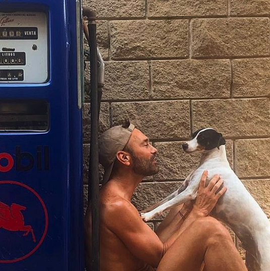 Jordi Castell desnudo