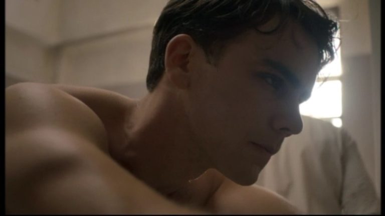 Jeremy Neumark Jones desnudo