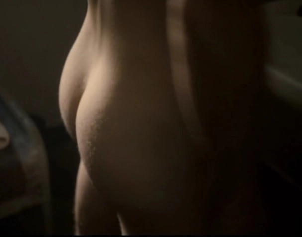 Jeremy Neumark Jones desnudo