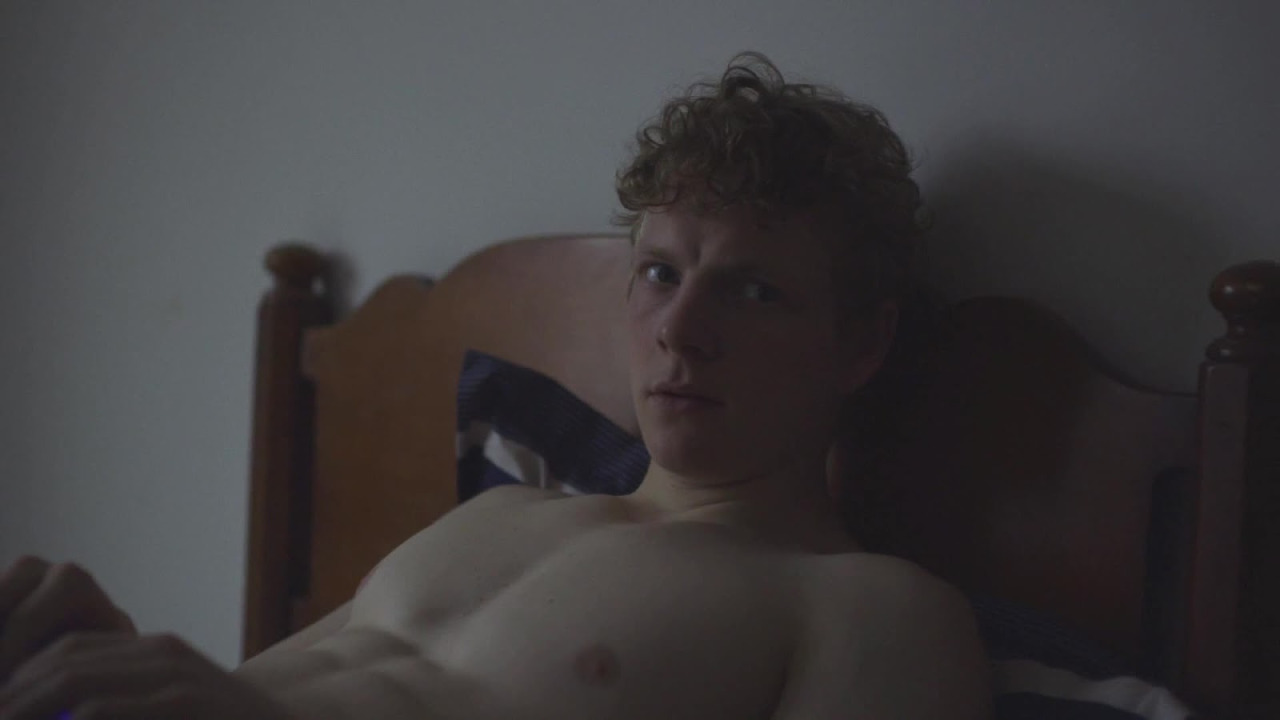 Patrick Gibson desnudo The OA