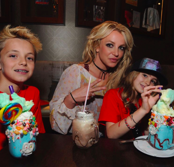 Britney Spears en el parque de atracciones