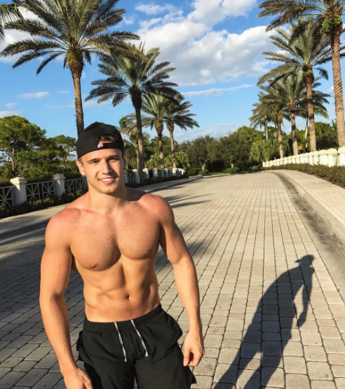 Sam Cushing desnudo, el pianista más sexy del mundo