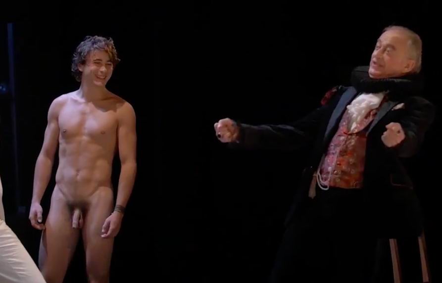 Felix Beauperin desnudo