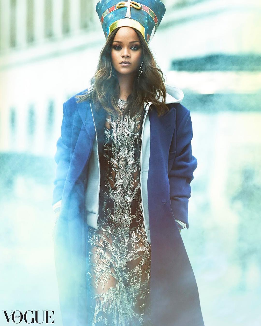 Rihanna, increíble en 'Vogue Arabia'