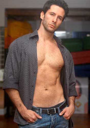 Marco Zunino desnudo