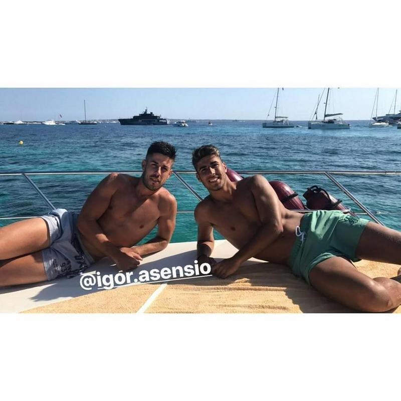 Marco Asensio desnudo