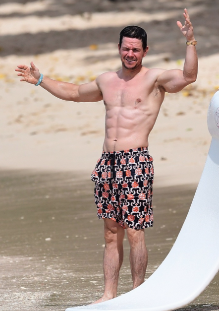 Mark Wahlberg en la playa