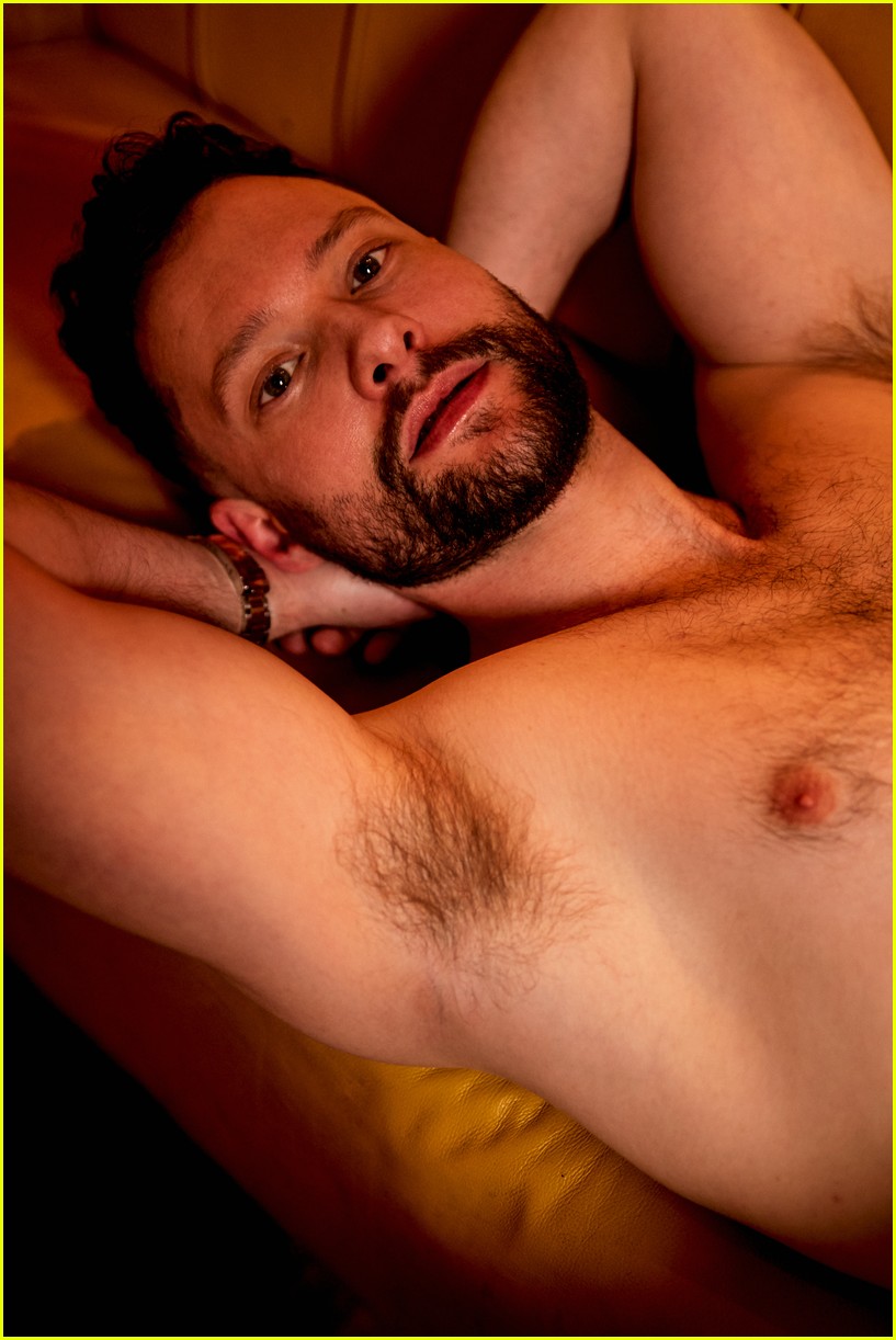 Calum Scott desnudo