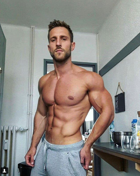 Morgan Renaudeau desnudo