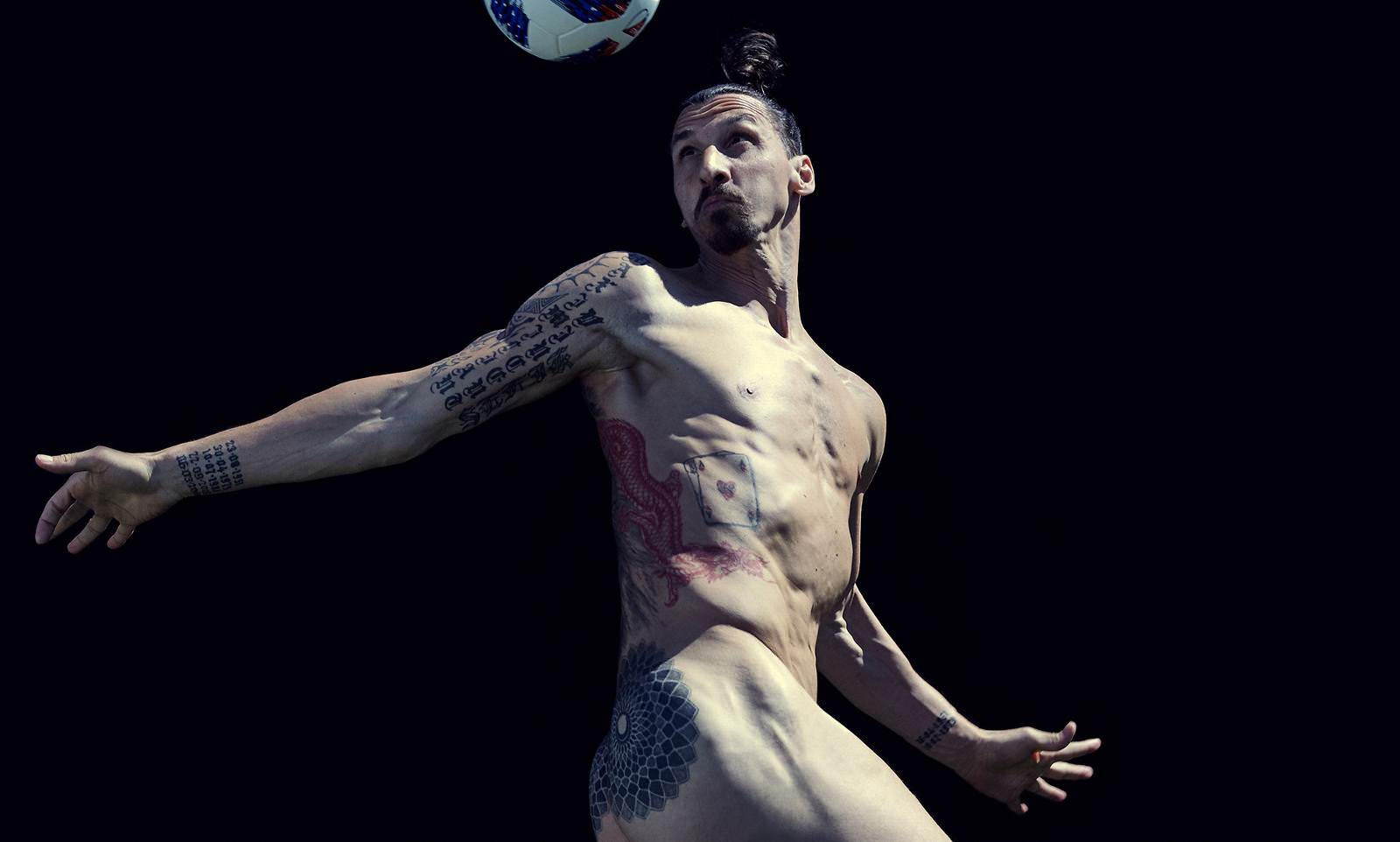 Zlatan Ibrahimovic desnudo