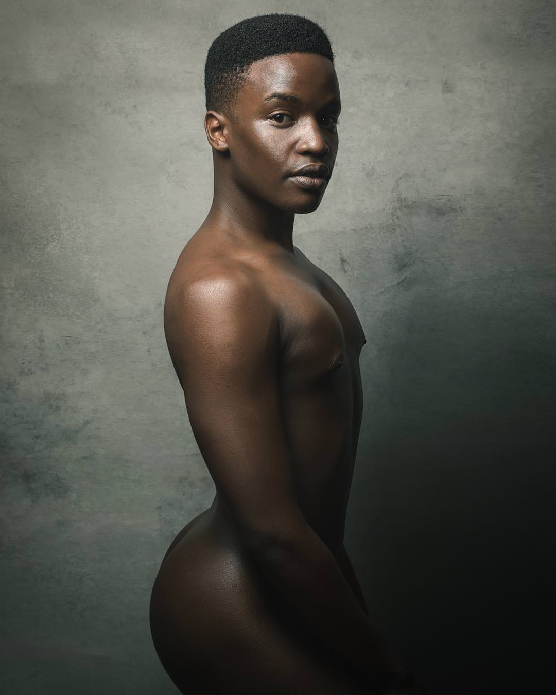 Rodney Vubya desnudo