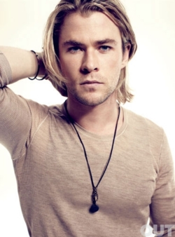 Chris Hemsworth para Out