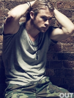 Chris Hemsworth para Out