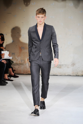 christian_lacroix_menswear___pasarela_831570023_320x480