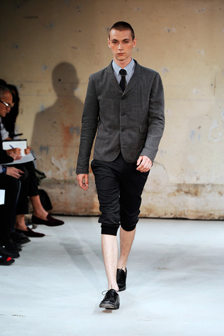 christian_lacroix_menswear___pasarela_935022710_320x480