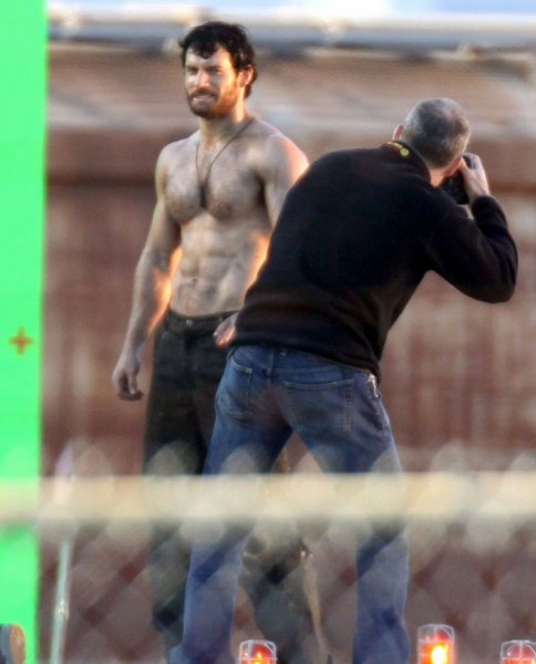 Henry Cavill rueda \'Man of Steel\'