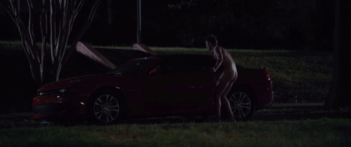 Griffin Freeman desnudo en 'Paper Towns'