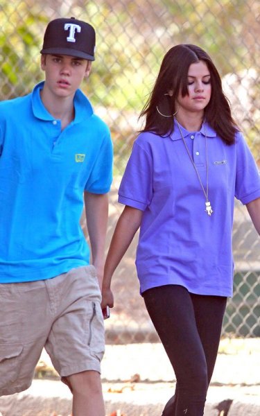 Justin Bieber y Selena Gomez en el Zoo