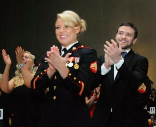 Justin Timberlake en la cena de los marines