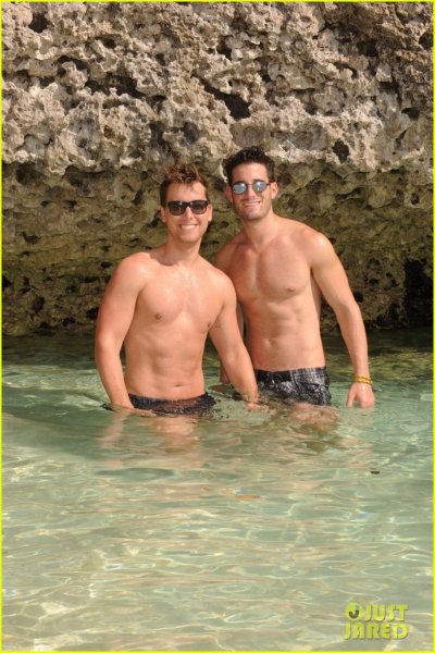 Lance Bass y su novio celebran su cumpleaños