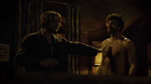 Luke Camilleri desnudo