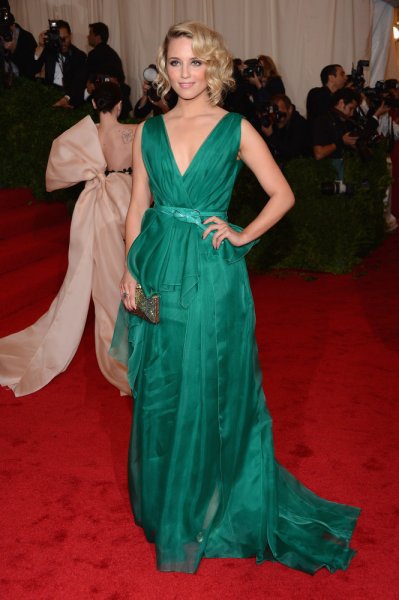 Dianna Agron de Carolina Herrera