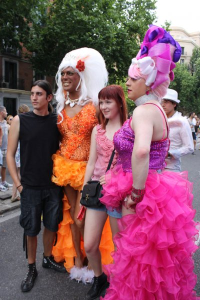 Posando