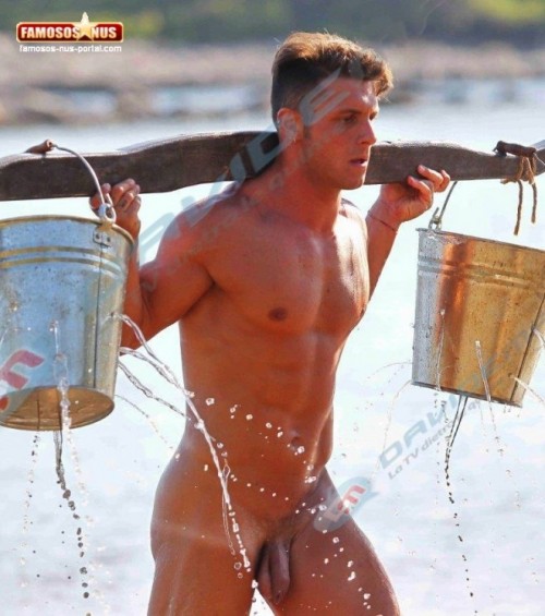 Desnudos en 'Adán y Eva' Italia