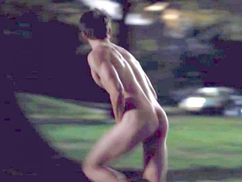 Griffin Freeman desnudo en 'Paper Towns'