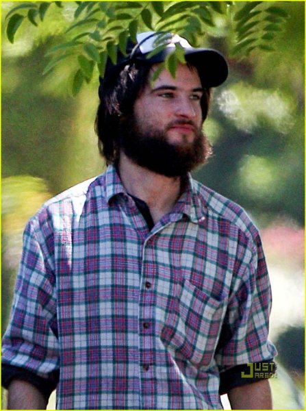 Robert Pattinson, Tom Sturridge (2/6)