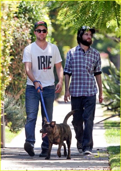 Robert Pattinson, Tom Sturridge (3/6)