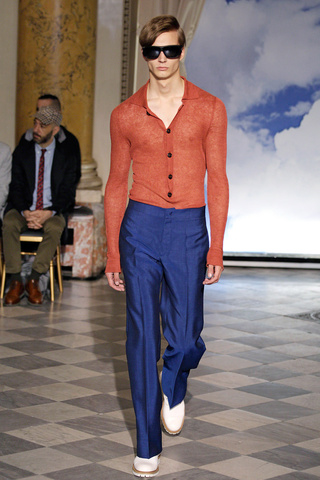 viktor___rolf_menswear____pasarela_535853561_320x480