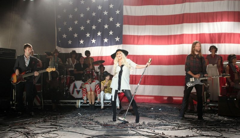 Christina Aguilera en el set de \'Moves Like Jagger\'