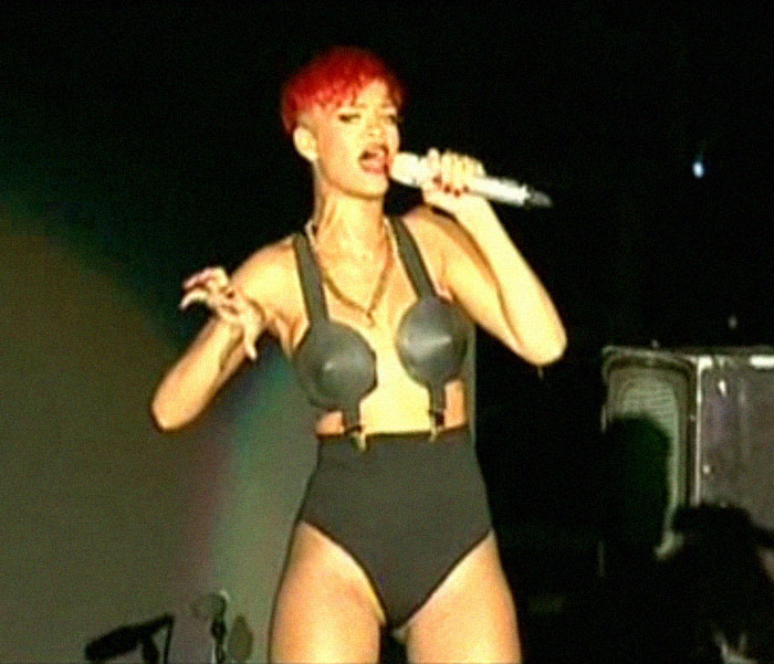Rihanna se pone pelirroja para el Rock In Rio