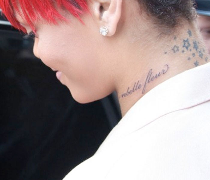 Rihanna se tatúa una traducción de Google Translate